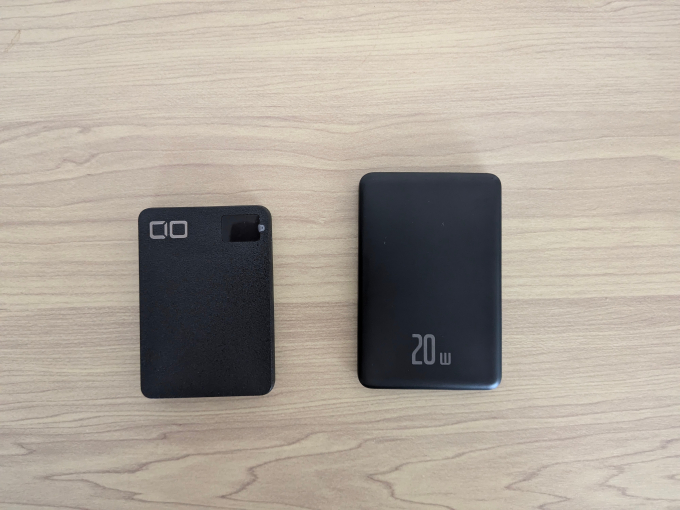 CIO SMARTCOBY SLIM 20W 比較1